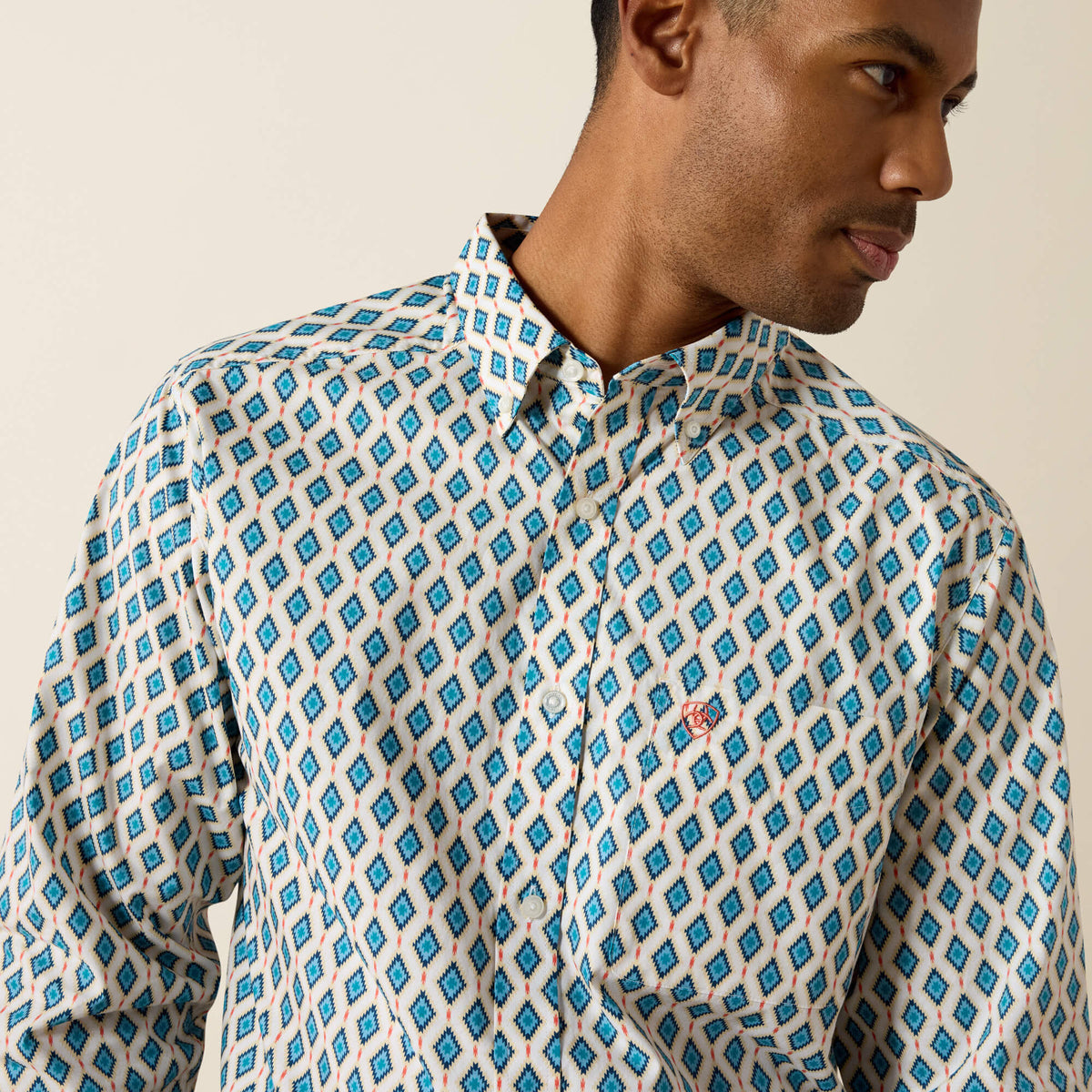 Jaziel Fitted Shirt - US 7984